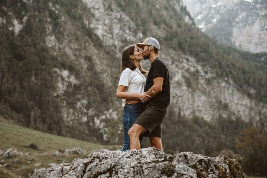 Engagement-Shooting-Berchtesgaden-Königssee-Salet-Kuss