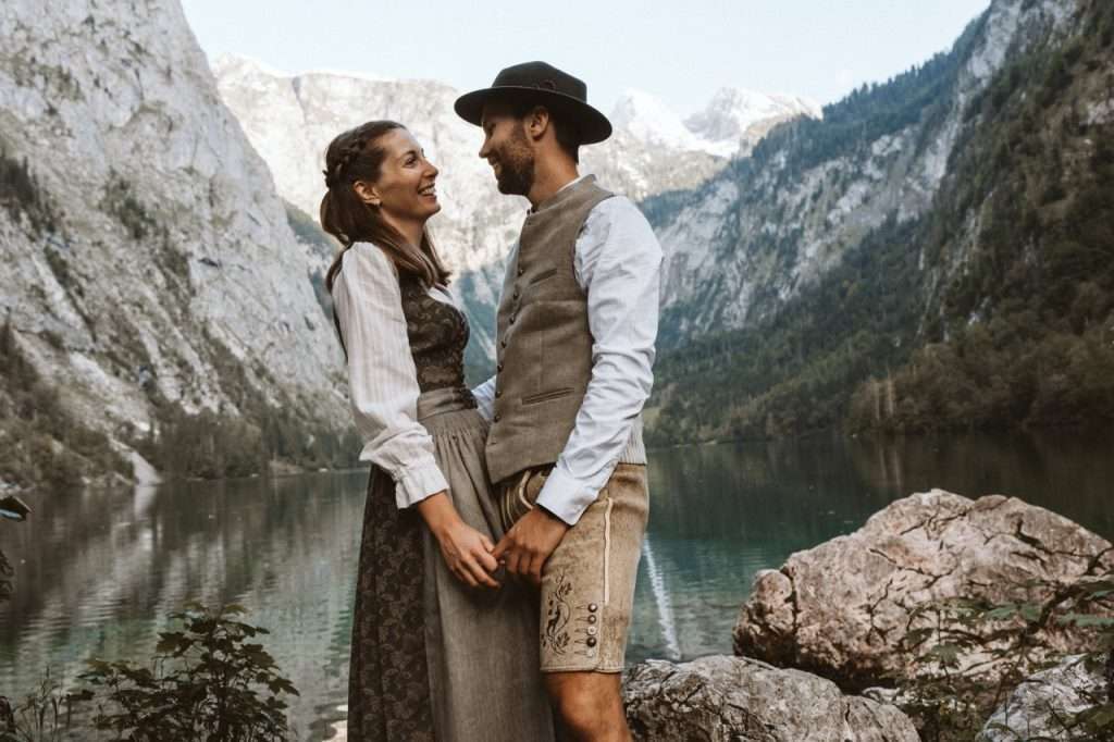 Engagement-Shooting-Berchtesgaden-Königssee-Salet-Tracht