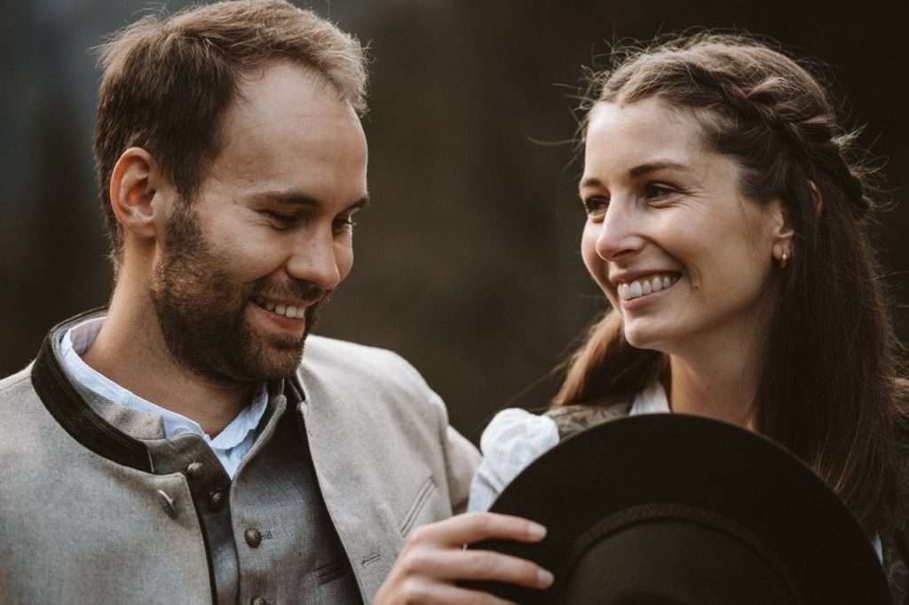 Engagement-Shooting-Berchtesgaden-Königssee-Salet-Tracht