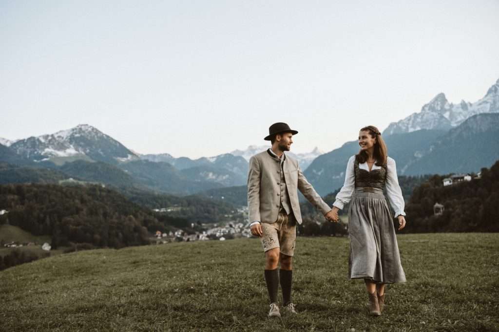Engagement-Shooting-Berchtesgaden-Watzmann-Tracht